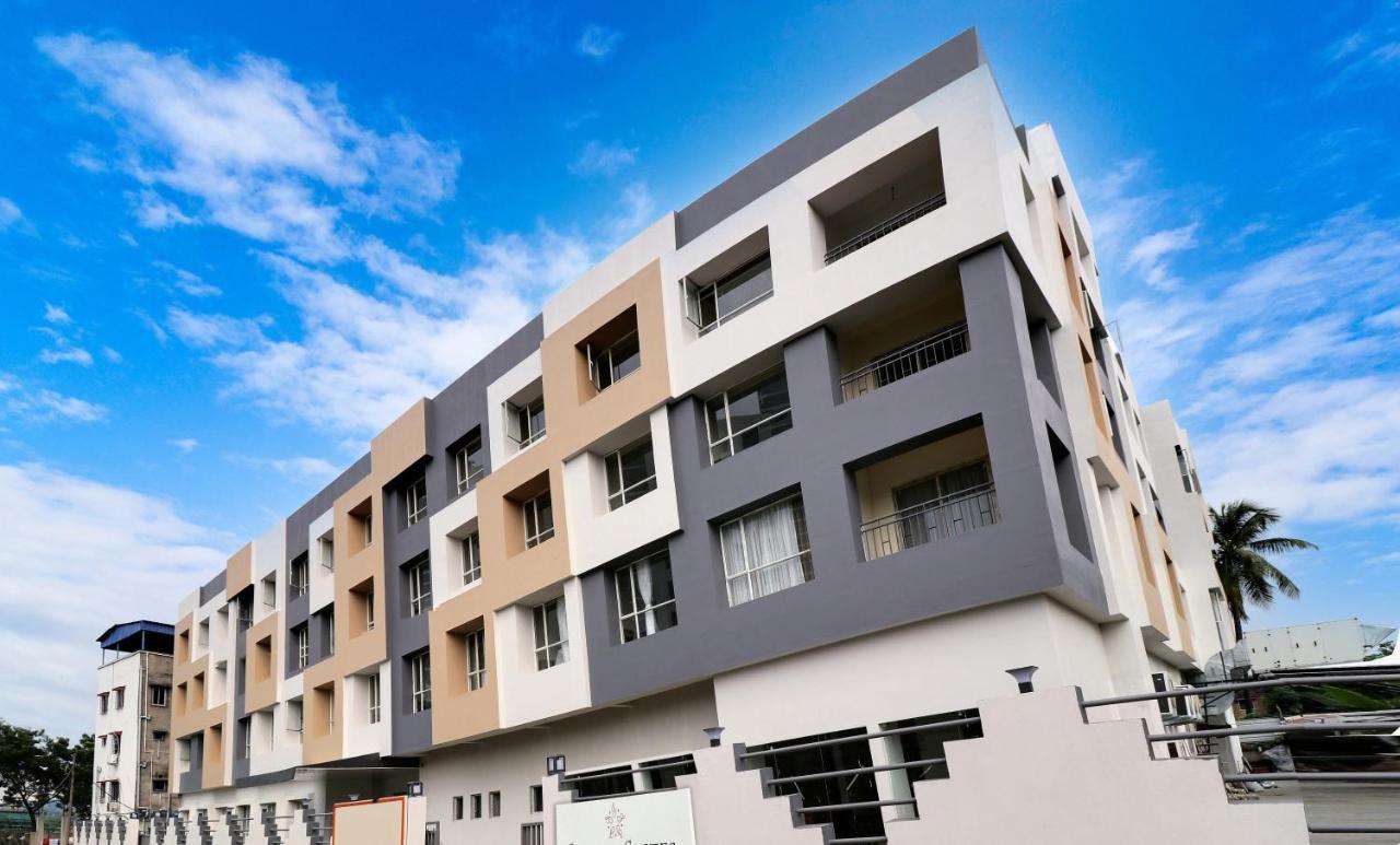 Starlit Suites Newtown Kolkata Exterior photo